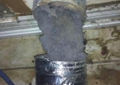Cleaning dryer vents